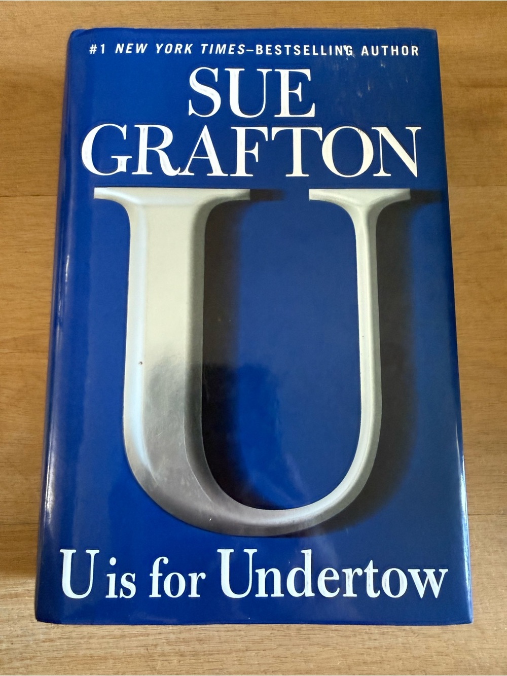 📚3 for $12📚 Sue Grafton "U is for Undertow" Hardcover Book - Blue Cover